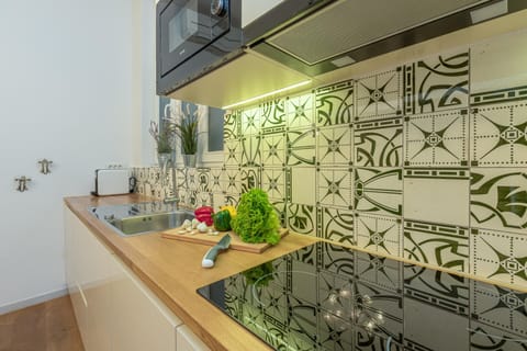 Luxury Apartment, 1 Bedroom (Tromostovje II In Heart Of Ljubljana) | Private kitchen | Fridge, microwave, oven, stovetop