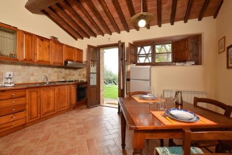 Family House, Multiple Bedrooms, Mountainside (Betulla C) | Private kitchen | Fridge, oven, stovetop, coffee/tea maker