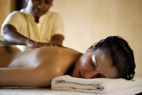 Couples treatment rooms, steam room, body treatments, aromatherapy