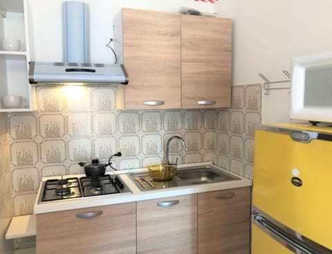 Apartment, 2 Bedrooms, Balcony, City View | Interior