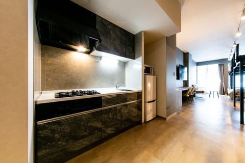 Milano - Urban Comfort, Non Smoking | Private kitchenette | Fridge, microwave, stovetop, cookware/dishes/utensils