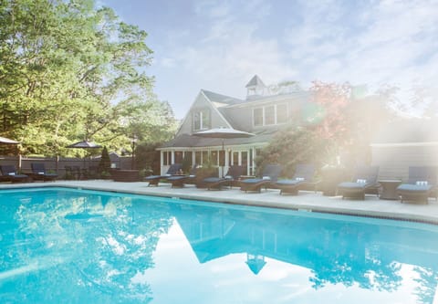 Seasonal outdoor pool, pool umbrellas, sun loungers