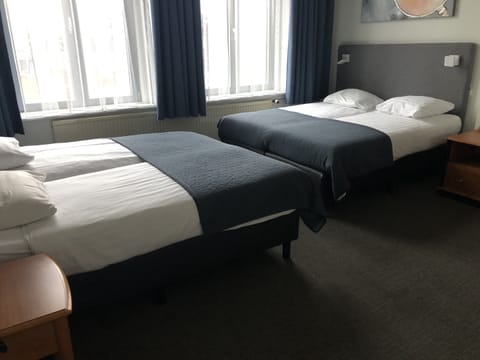 Family Room | In-room safe, desk, blackout drapes, cribs/infant beds