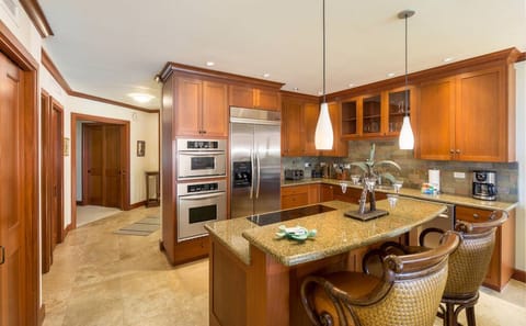 Apartment, Multiple Beds (Kolea 14F at the Waikoloa Beach Resor) | Private kitchen | Fridge, microwave, oven, stovetop