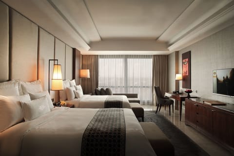 Deluxe Room, 2 Twin Beds | Premium bedding, free minibar, in-room safe, desk