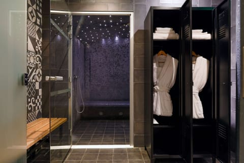 Steam room