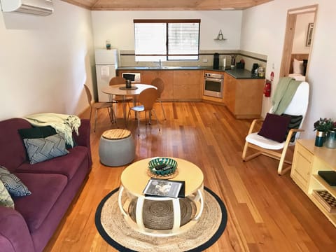 Moondyne Cottage | 1 bedroom, premium bedding, individually decorated