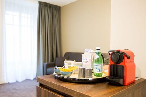 Design Suite | Room service - dining