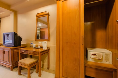 Superior Double Room, 1 Bedroom, Pool View | In-room safe, desk, soundproofing, iron/ironing board