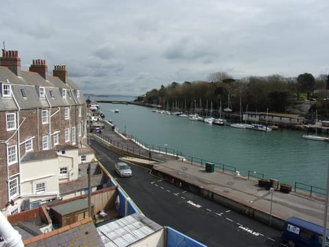 Twin Room, Ensuite, Harbor View | Street view