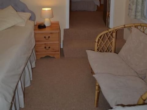 Desk, cribs/infant beds, free WiFi, bed sheets