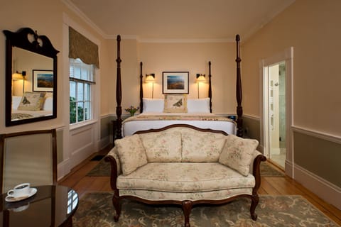 Executive King Room | Egyptian cotton sheets, premium bedding, pillowtop beds