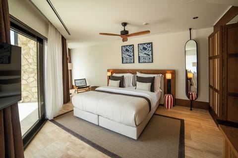 Junior Suite | Premium bedding, minibar, in-room safe, desk