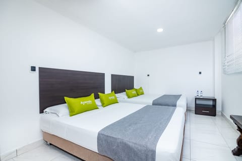 Quadruple Room | Free WiFi, bed sheets