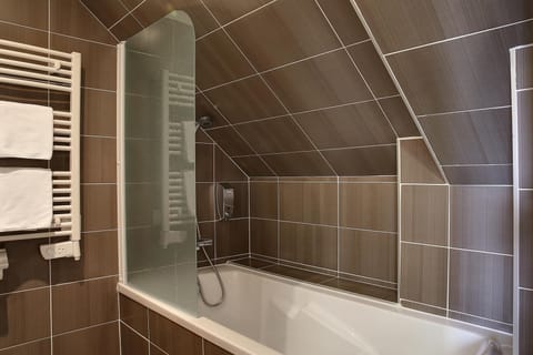 Superior Room, 1 Queen Bed, Non Smoking, Sea View (Twin bed on request) | Premium bedding, pillowtop beds, minibar, in-room safe