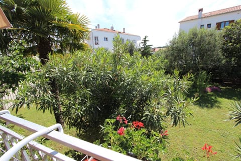 Apartment, 1 Double Bed, Smoking | Garden view