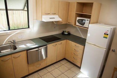 2 Bedroom Apartment with Kitchen | Private kitchen | Mini-fridge, microwave, electric kettle, toaster