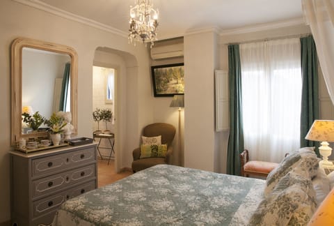 Standard Double Room | In-room safe, individually decorated, individually furnished, free WiFi