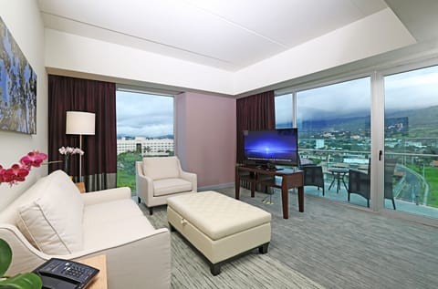 Club Suite, 1 Bedroom, Balcony | Premium bedding, minibar, in-room safe, desk