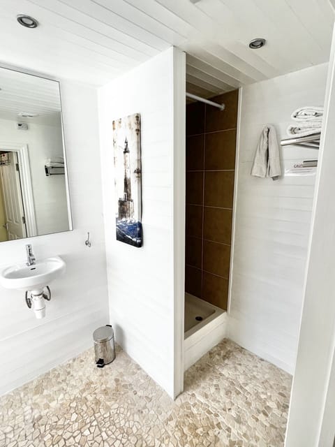 Double Room, Ensuite | Bathroom