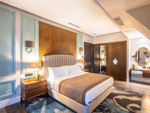 Presidential Suite | Hypo-allergenic bedding, minibar, in-room safe, soundproofing