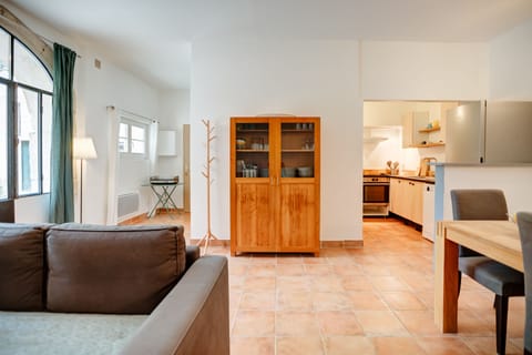 Apartment, Terrace (Gîte de la Cour) | Interior