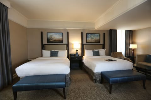 Room, 2 Queen Beds, Non Smoking, Concierge Service (Fairmont Gold) | Hypo-allergenic bedding, down comforters, minibar, in-room safe