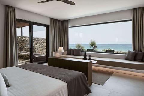 Riviera Suite, Sea View | Hypo-allergenic bedding, minibar, in-room safe, individually furnished