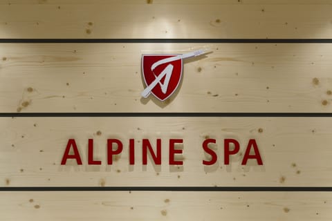 Sauna, spa tub, steam room, reflexology