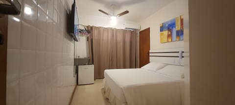 Economy Twin Room | Minibar, in-room safe, blackout drapes, free WiFi