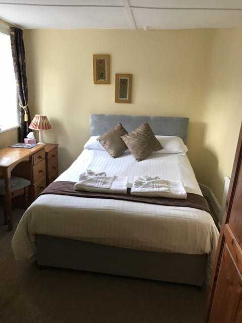 Double Room, Ensuite (Small Room)