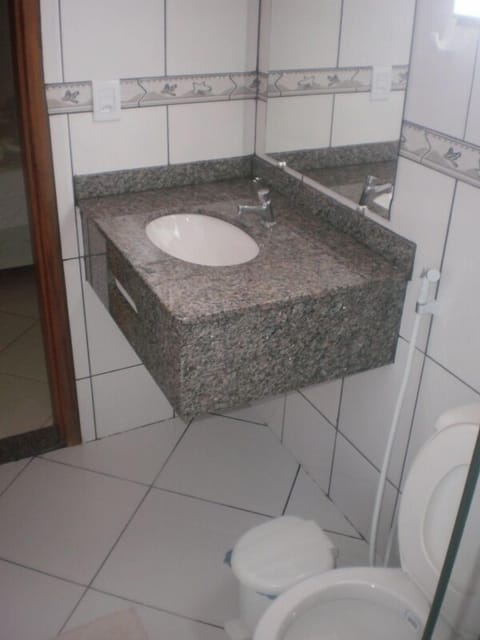 Standard Room | Bathroom | Shower, free toiletries