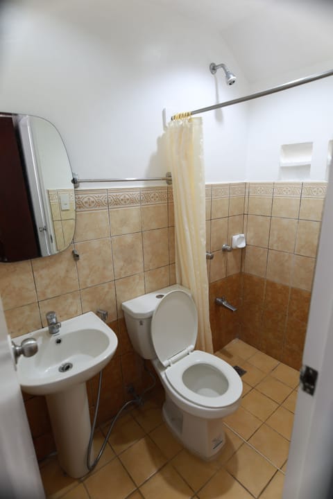 Standard Double Room, 1 Double Bed | Bathroom | Shower, slippers, towels