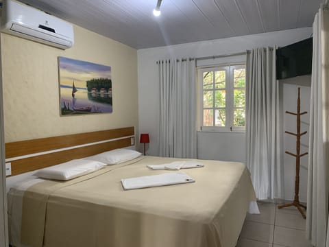 Chale Superior casal | Minibar, free WiFi, bed sheets