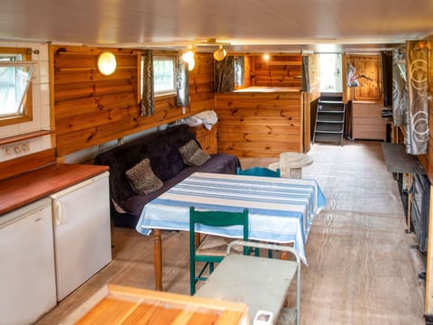 Mobile Home | Living room