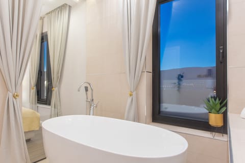 Luxury Double Room | Water view