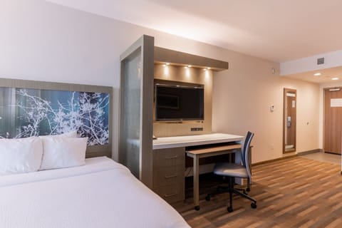 Suite, 1 Bedroom | In-room safe, desk, laptop workspace, iron/ironing board