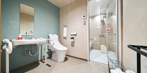 Accessible Room, Non Smoking | Bathroom | Combined shower/tub, free toiletries, hair dryer, slippers