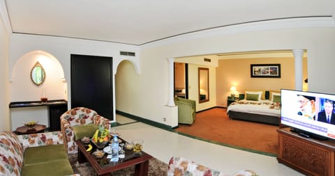 Junior Suite | Minibar, desk, free WiFi, bed sheets