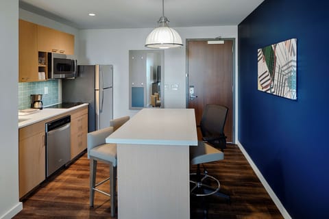 Suite, 1 Bedroom | In-room safe, desk, laptop workspace, blackout drapes