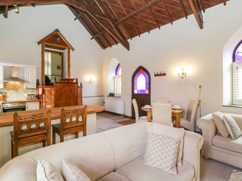 Cottage | Living area