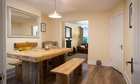 Cottage | Living room | DVD player