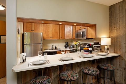 Condo (Lichenhearth 26) | Private kitchen | Full-size fridge, microwave, oven, stovetop