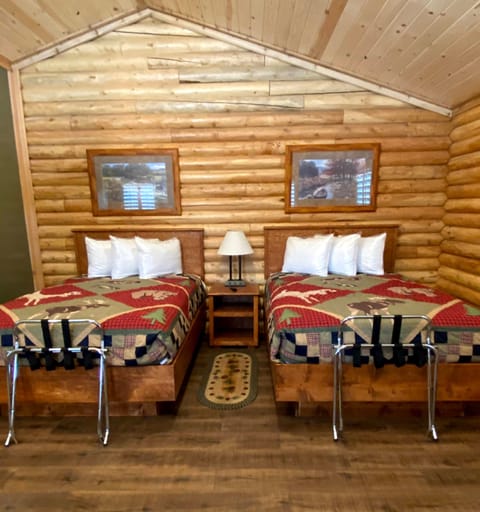 Superior Cabin, 2 Queen Beds | Individually decorated, individually furnished, laptop workspace