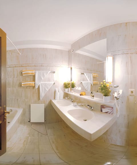 In-room safe, individually decorated, individually furnished, desk