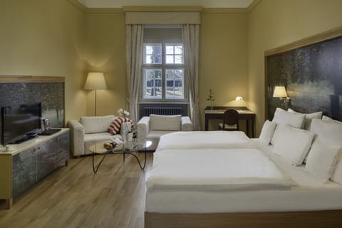 Double Room, Park View | 19 bedrooms, memory foam beds, minibar, in-room safe