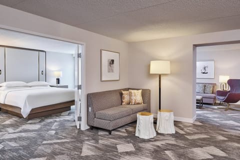 Club Suite, 1 Bedroom | Premium bedding, in-room safe, desk, iron/ironing board