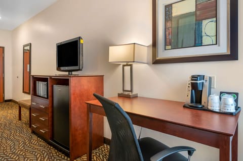 Standard Room, 2 Queen Beds, Non Smoking, Refrigerator & Microwave | Iron/ironing board, free WiFi, bed sheets