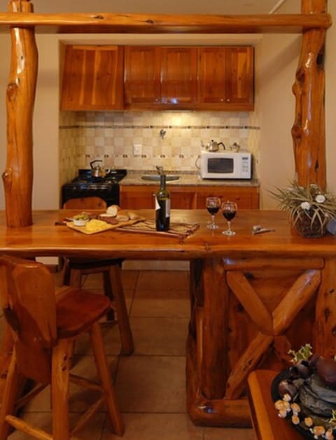 Classic Cabin | Private kitchenette | Full-size fridge, microwave, oven, coffee/tea maker