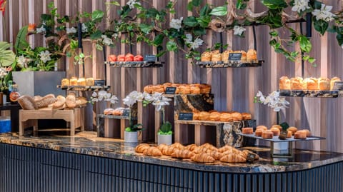 Daily buffet breakfast for a fee